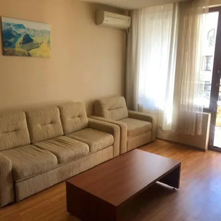 Charming Studio Prime Golden Sands - 50M From Sea 公寓 *